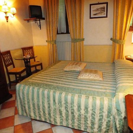 La Contrada Dei Monti Hotel Orta San Giulio Exterior photo