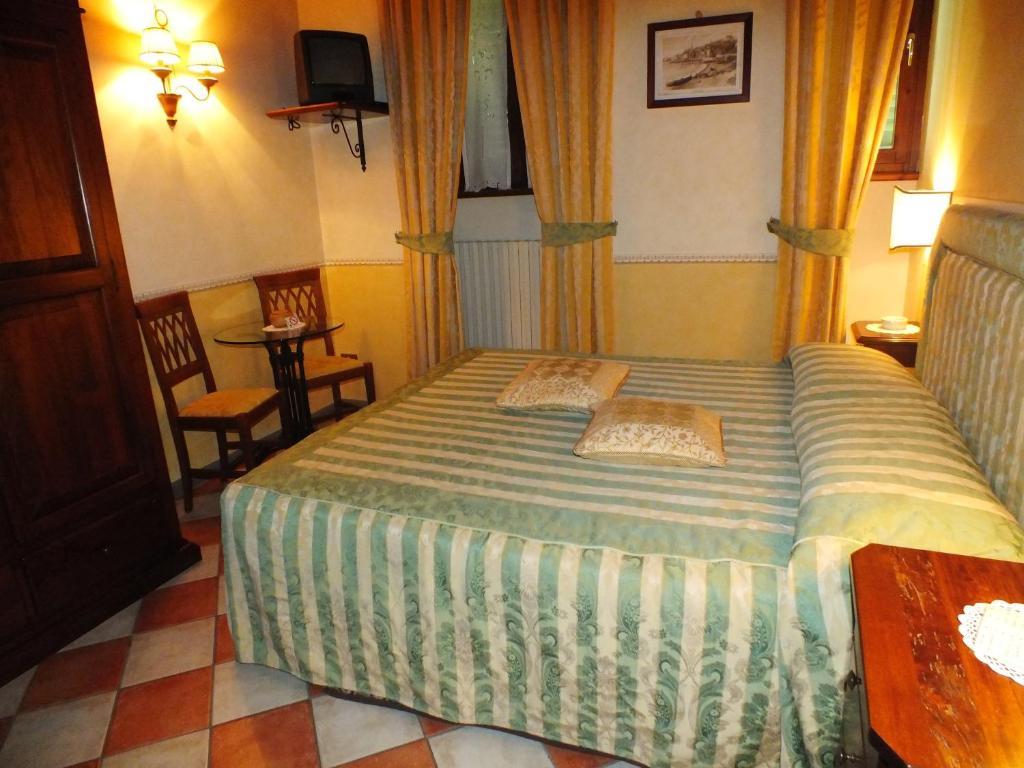 La Contrada Dei Monti Hotel Orta San Giulio Exterior photo